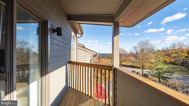 $712,000 | 2106 Chesapeake Harbour Drive, Unit 202, Annapolis, MD 21403