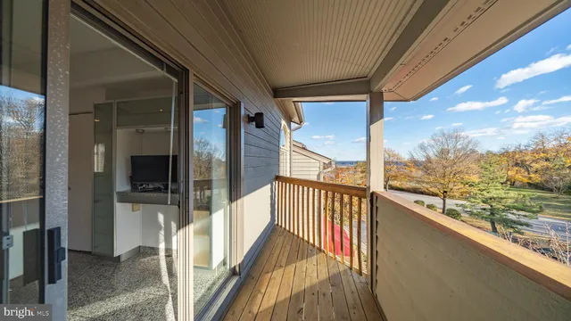 $712,000 | 2106 Chesapeake Harbour Drive, Unit 202, Annapolis, MD 21403