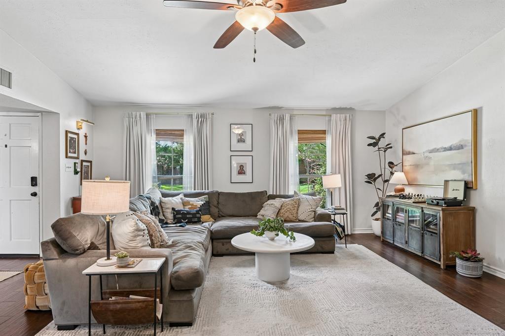 526 Shadowcrest Lane Coppell, TX 75019 - Photo 8 of 40