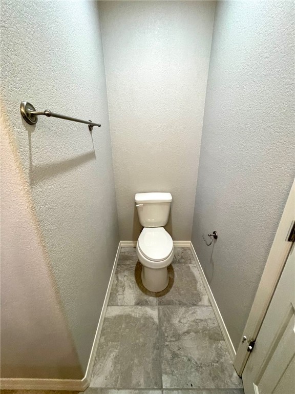 5547 Eagle View Road Kingman, AZ 86409 - Photo 26 of 34 Bathroom