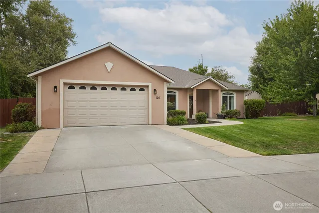 a view of outdoor space yard and garage