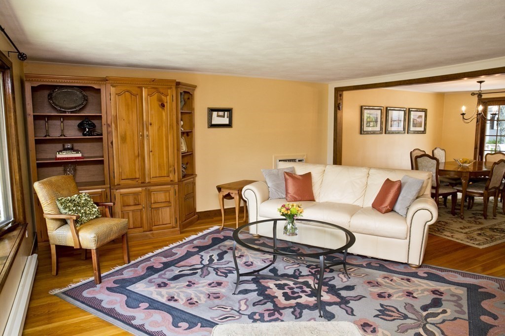 15 Browning Road Shrewsbury, MA 01545 - Photo 6 of 26 Gallery Image 6