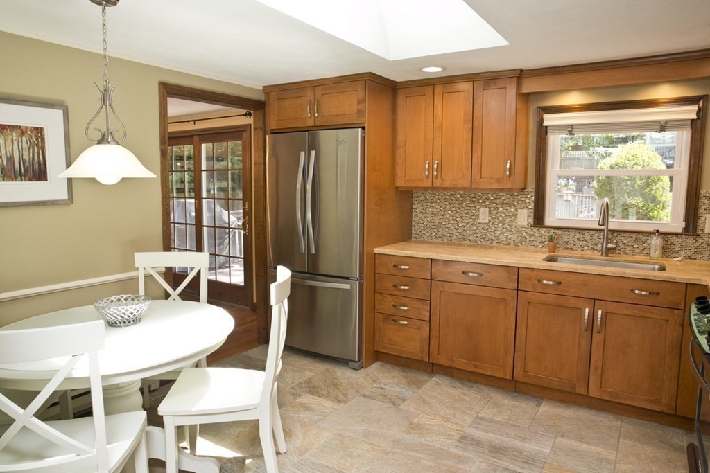15 Browning Road Shrewsbury, MA 01545 - Photo 10 of 26 Gallery Image 10