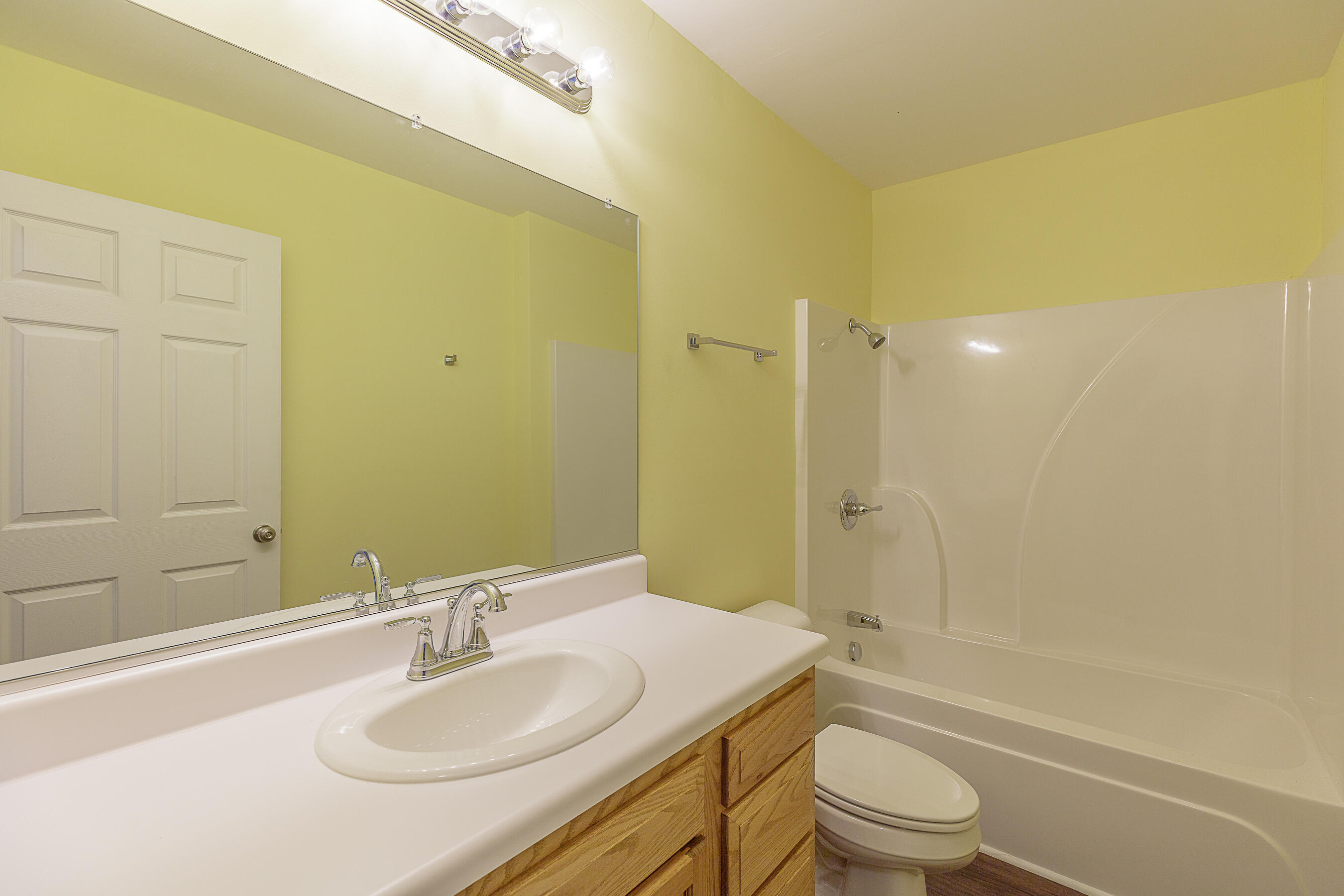 2718 Durand Avenue Chattanooga, TN 37406 - Photo 10 of 22 Bath