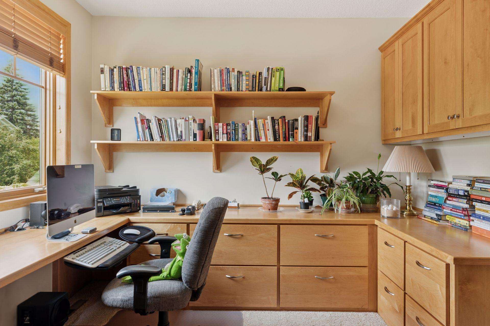 8117 Xerxes Circle Bloomington, MN 55431 - Photo 27 of 54