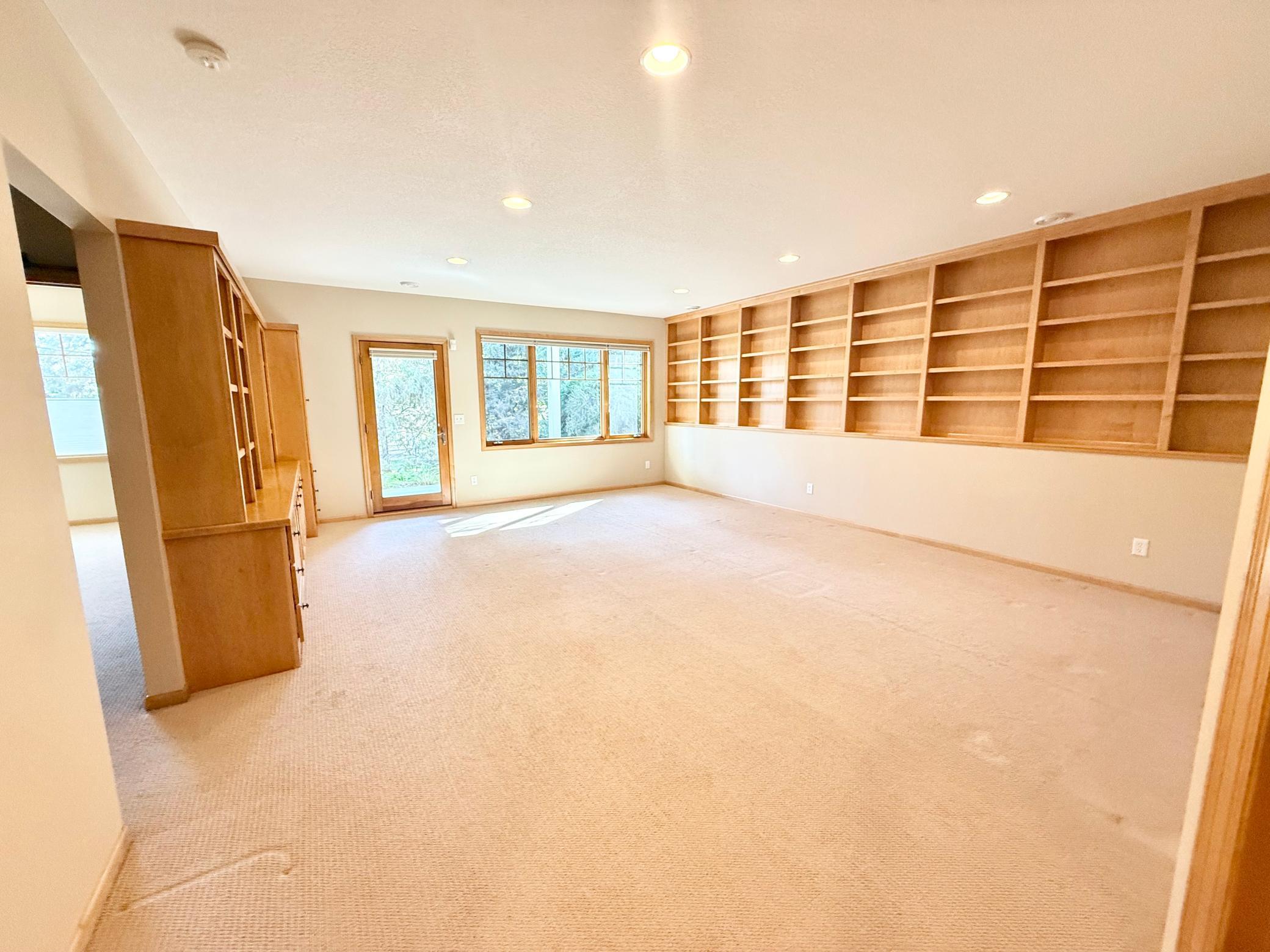 8117 Xerxes Circle Bloomington, MN 55431 - Photo 30 of 54