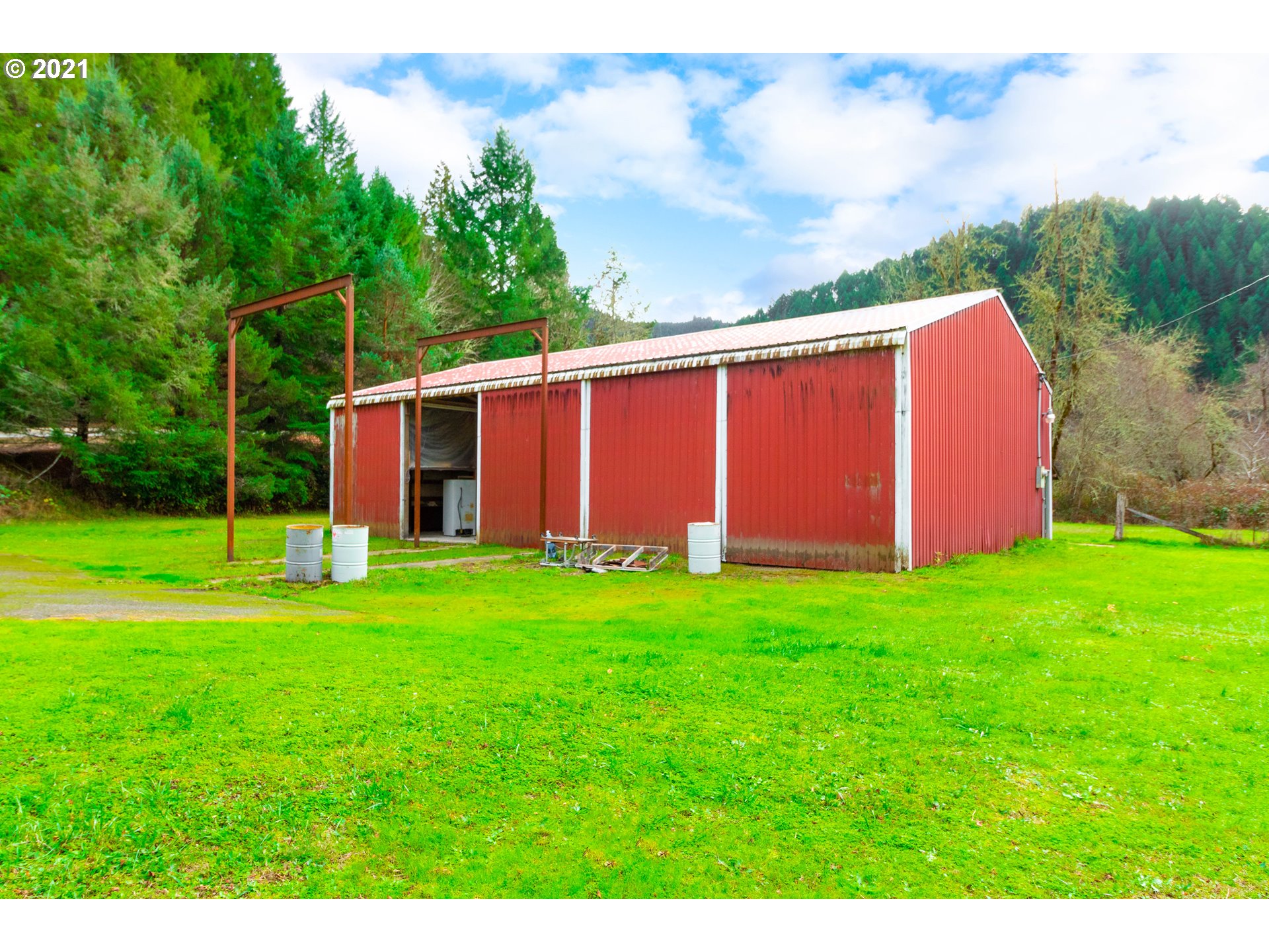 131 Slide Creek Road Myrtle Creek, OR 97457 - Photo 23 of 29 Gallery Image 23