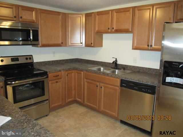 3352 Deininger Road York, PA 17406 - Photo 5 of 15 Gallery Image 5