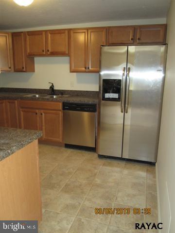 3352 Deininger Road York, PA 17406 - Photo 6 of 15 Gallery Image 6