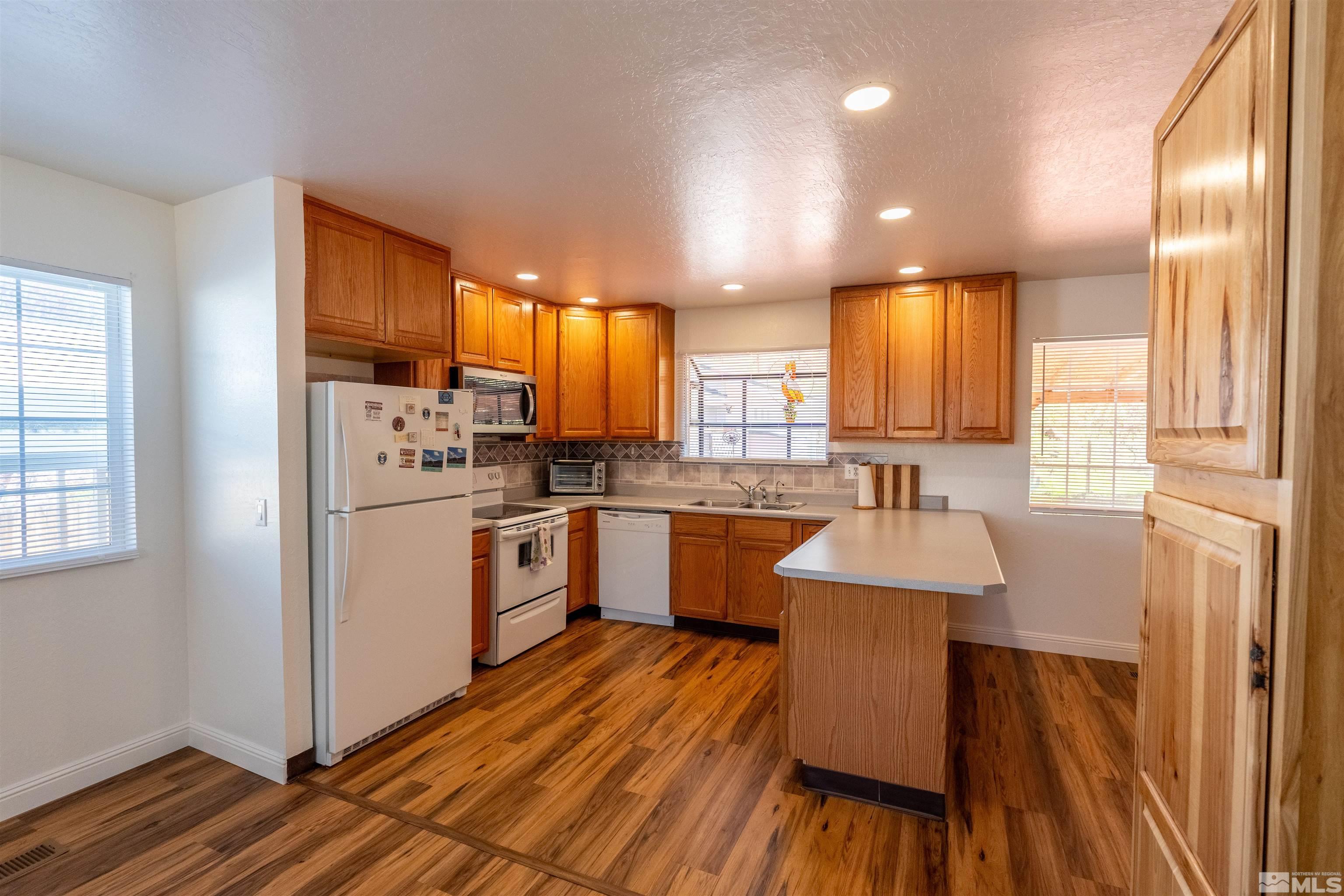 45 Count Fleet Court Reno, NV 89502 - Photo 7 of 33 Photo 7