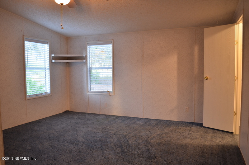 102 Carmichael Road Interlachen, FL 32148 - Photo 9 of 32 Master Bedroom
