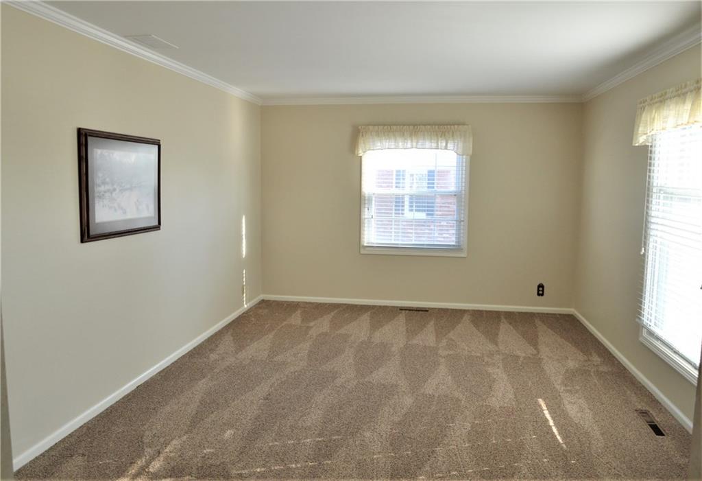 3422 Berkeley Road Anderson, IN 46011 - Photo 4 of 18 Gallery Image 4