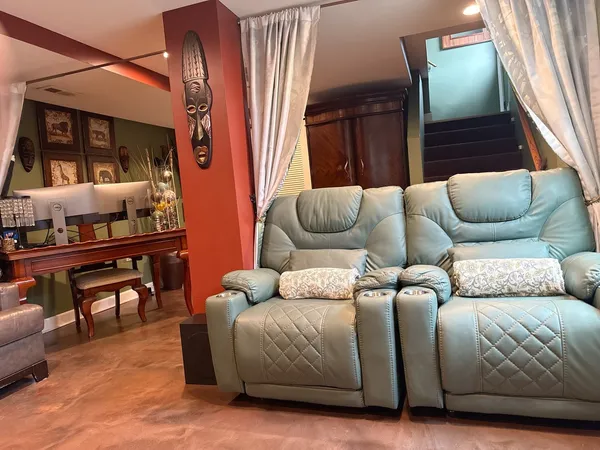 $349,900 | 121 North Marion Avenue, Bartlett, IL 60103