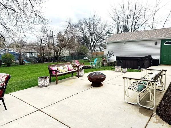 $349,900 | 121 North Marion Avenue, Bartlett, IL 60103