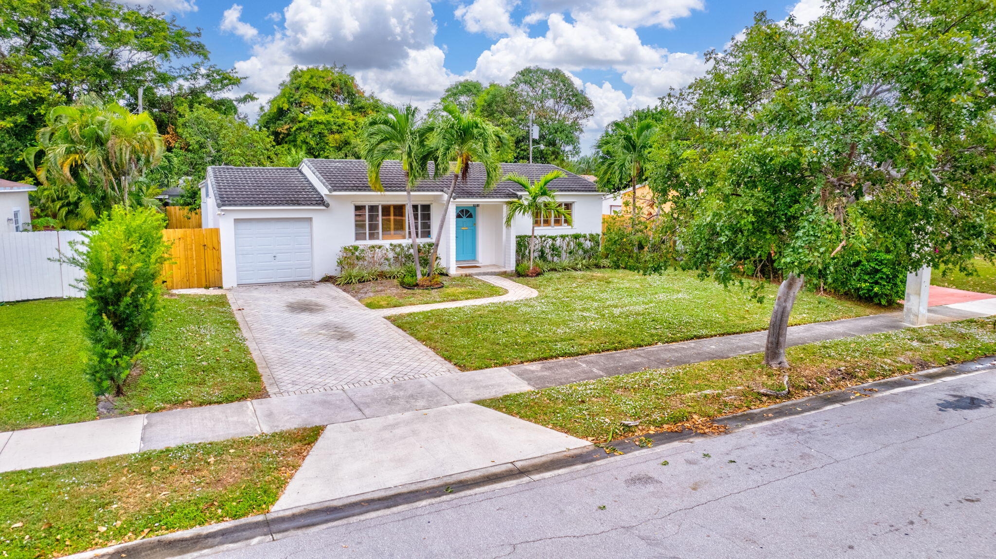 341 Gregory Road West Palm Beach, FL 33405 - Photo 37 of 43 40-web-or-mls-DJI_0215AA