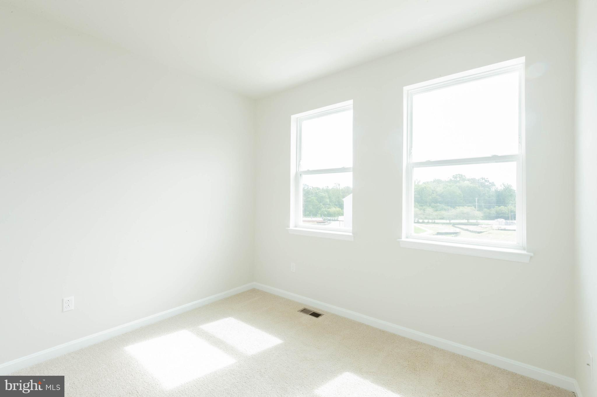 2526 Broad Reach Boulevard Edgewater, MD 21037 - Photo 19 of 30 Bedroom