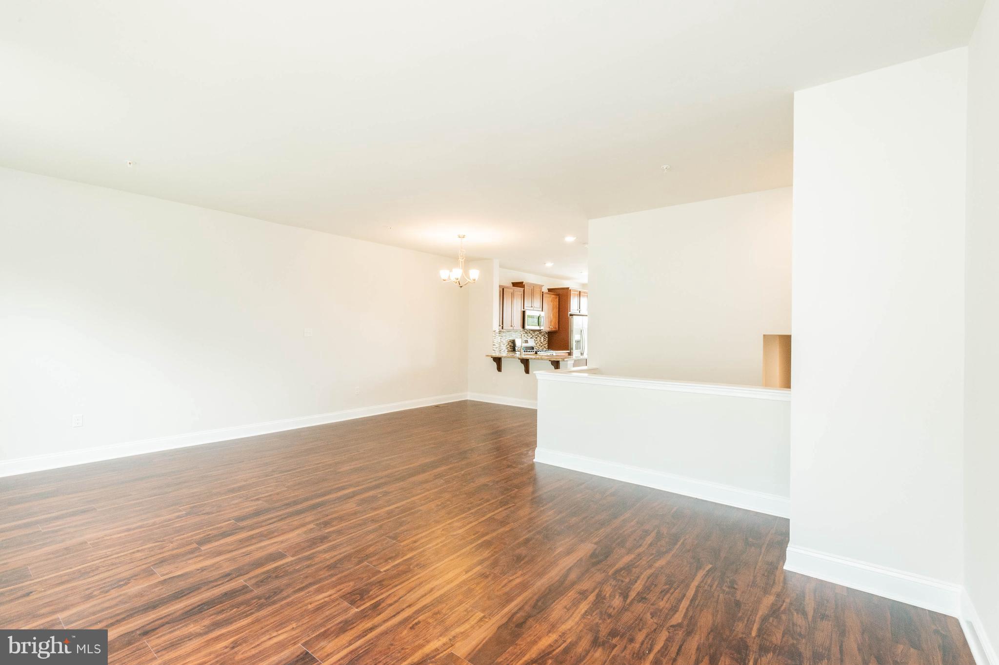 2526 Broad Reach Boulevard Edgewater, MD 21037 - Photo 9 of 30 Living Room