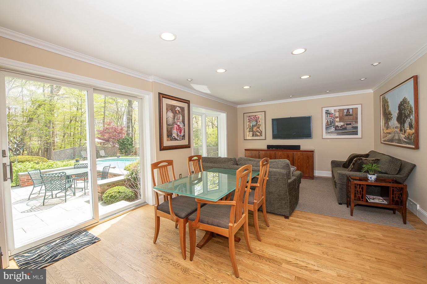 43 Northwoods Road Wayne, PA 19087 - Photo 12 of 52 Eat-in Area with Patio Access