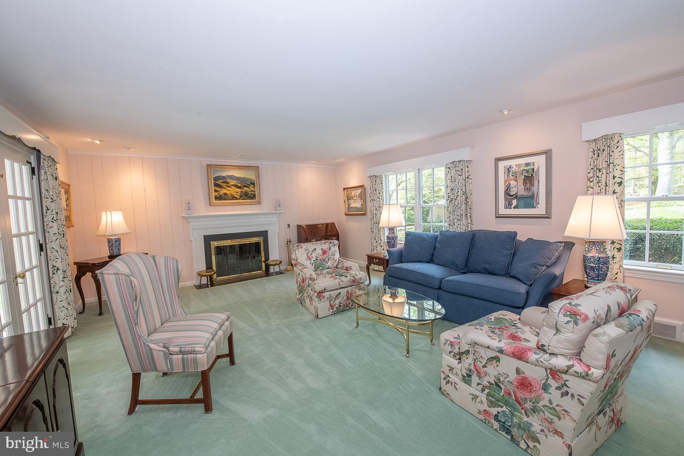 43 Northwoods Road Wayne, PA 19087 - Photo 13 of 52 Spacious Living Room