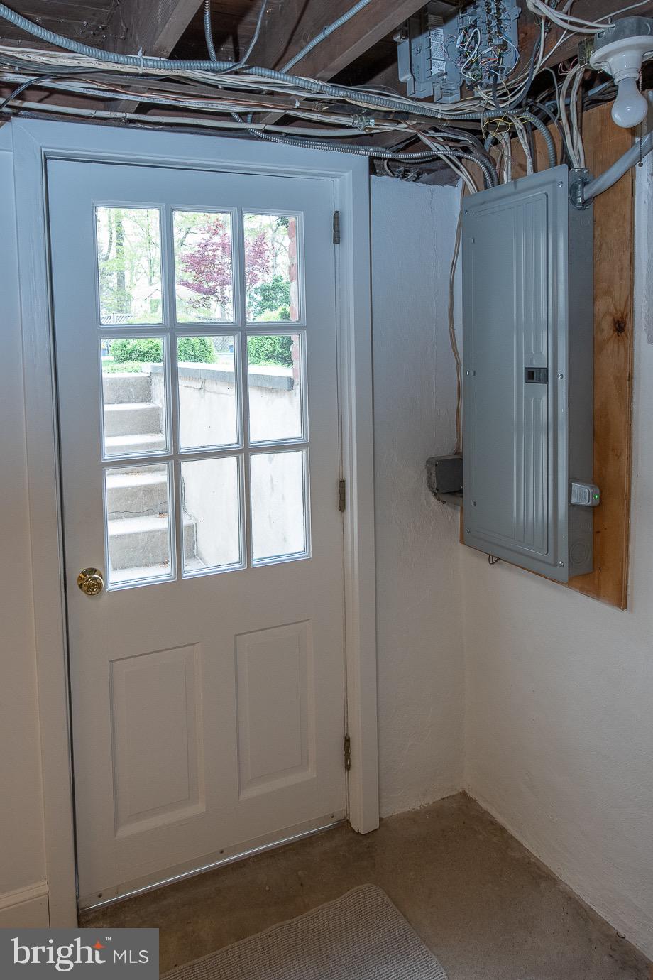 43 Northwoods Road Wayne, PA 19087 - Photo 34 of 52 Outside Egress