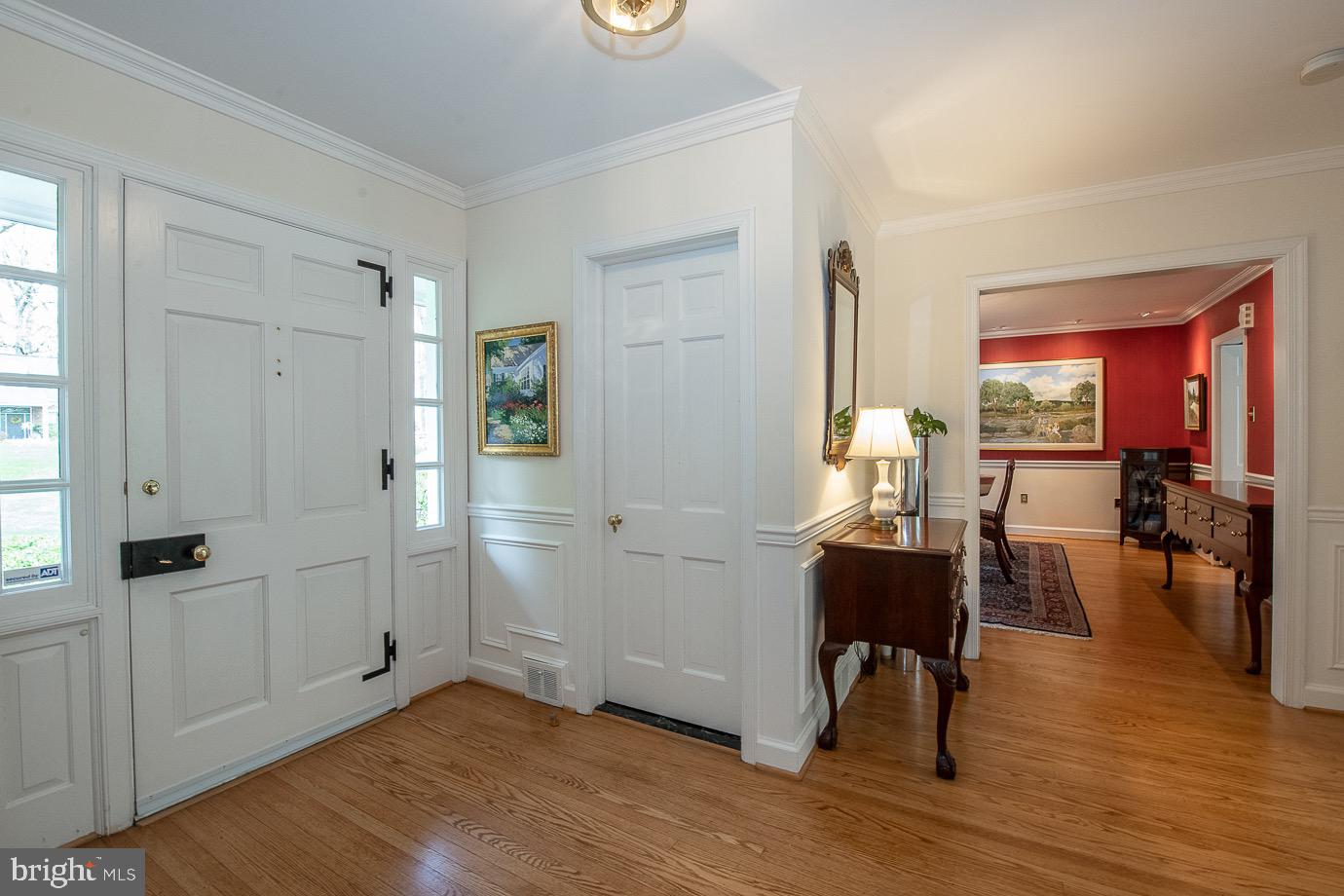 43 Northwoods Road Wayne, PA 19087 - Photo 6 of 52 Foyer