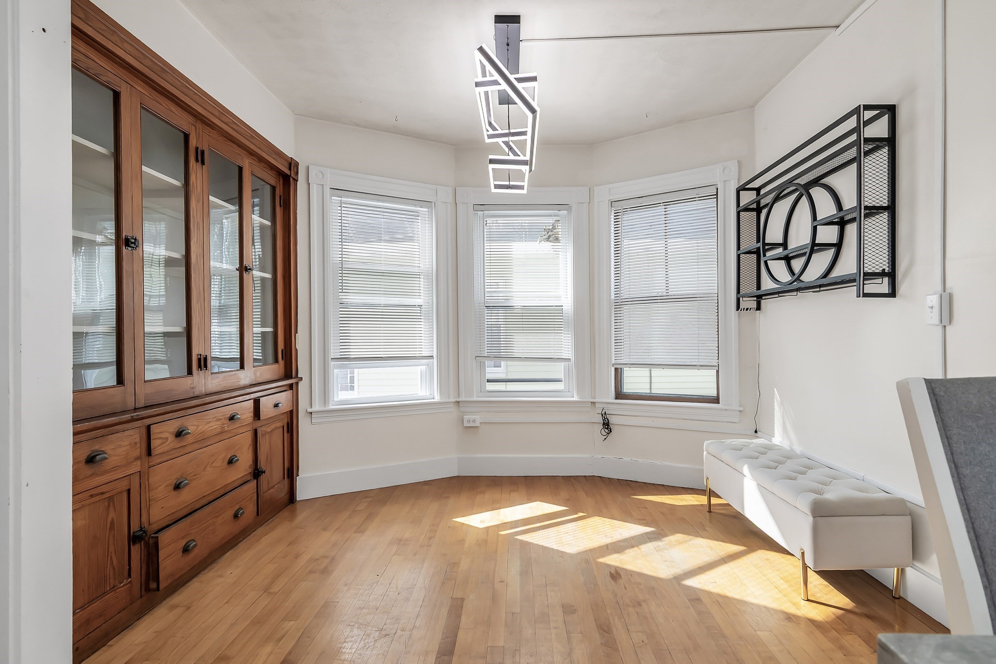 754 Rimmon Street Manchester, NH 03102 - Photo 12 of 42 Gallery Image 12
