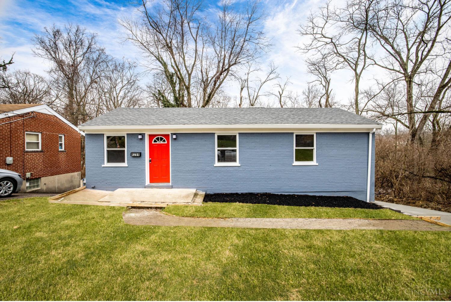 4284 Foley Road Cincinnati, OH 45205 - Photo 1 of 34