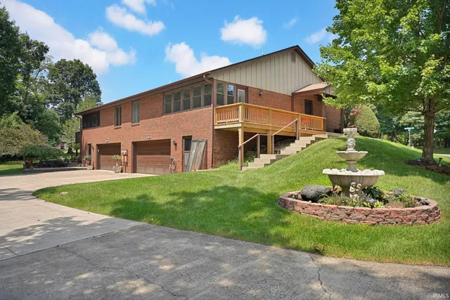 $265,000 | 500 Greentree Drive, Unit 11, Bedford, IN 47421