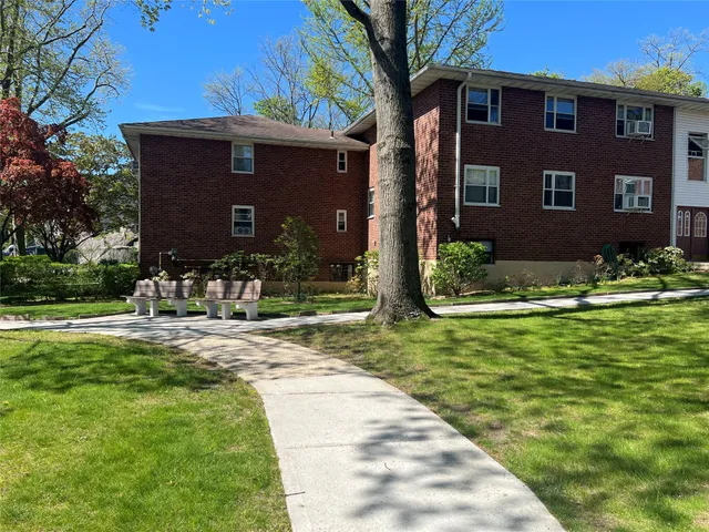 $175,000 | 855 Palisade Avenue, Unit 2E, Yonkers, NY 10703