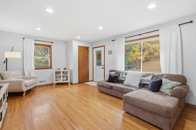 $300,000 | 422 Mill Street East, Cannon Falls, MN 55009