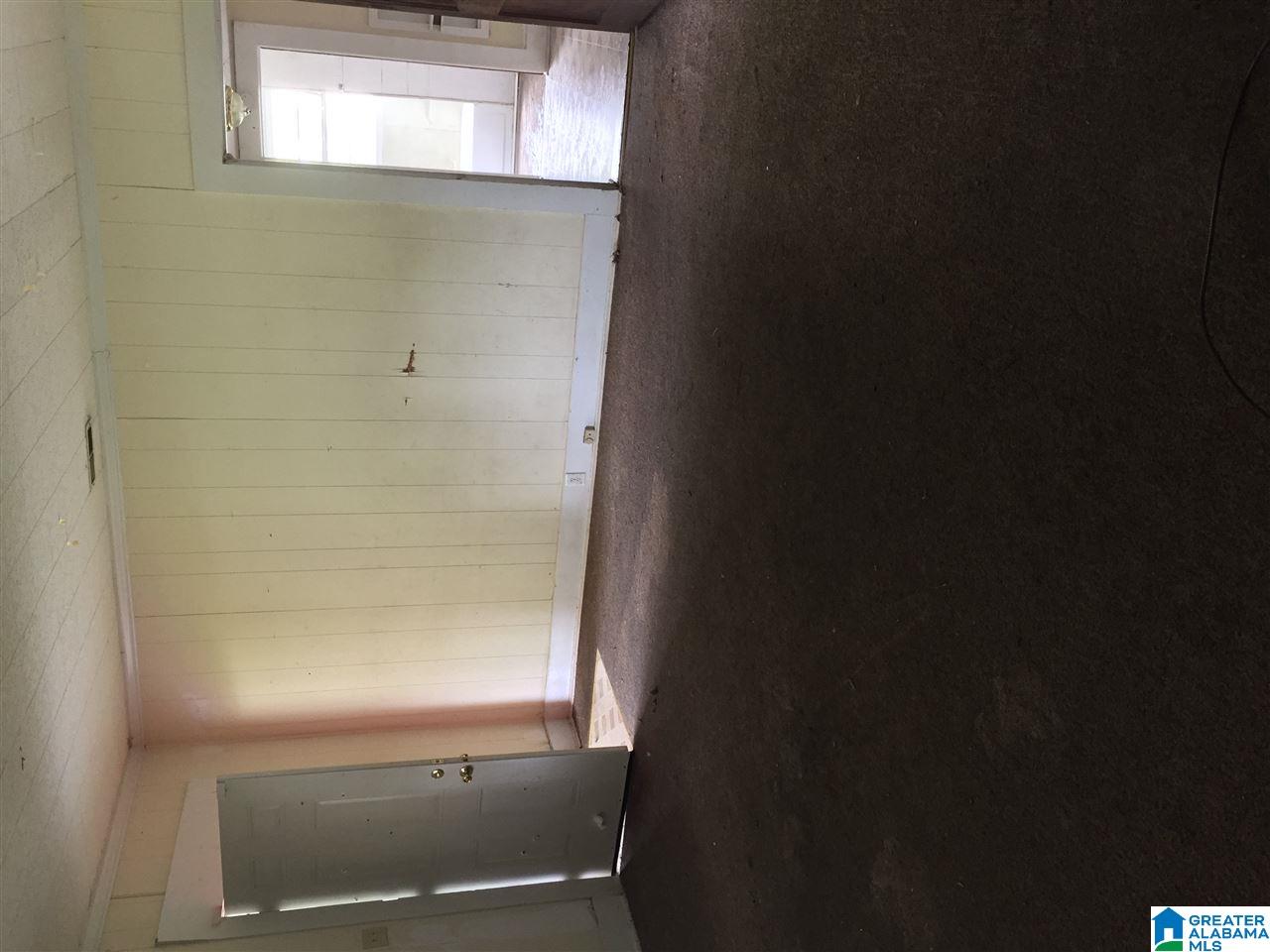 1124 Fulton Avenue Southwest Birmingham, AL 35211 - Photo 4 of 14