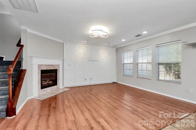 a view of a bedroom with closet