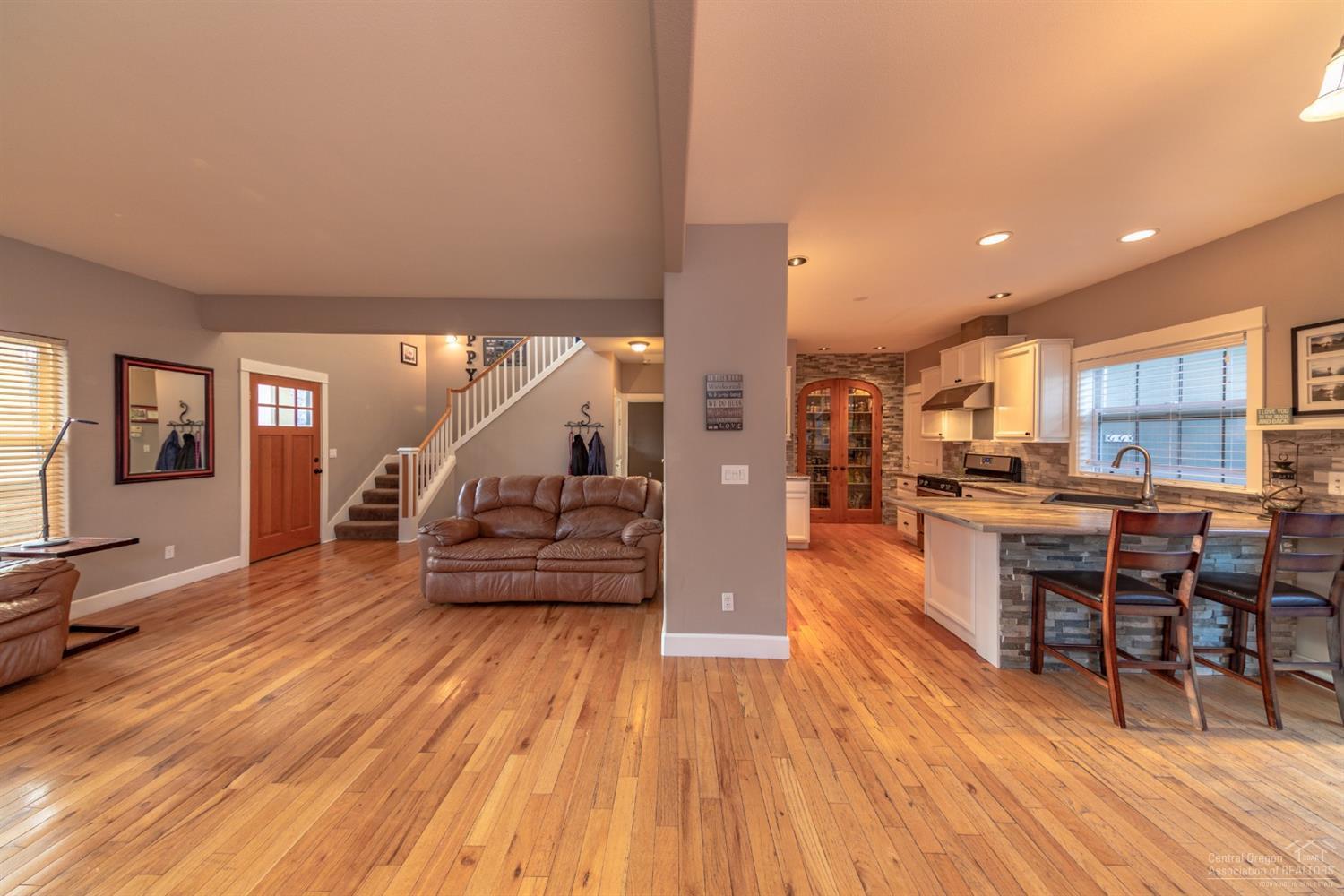 62650 Larkview Road Bend, OR 97701 - Photo 5 of 23 Additional Photo