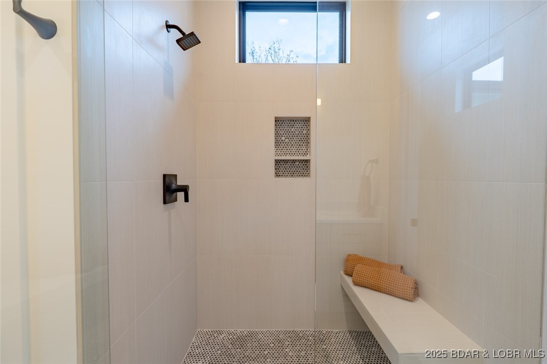 1152 Normandy Road Osage Beach, MO 65065 - Photo 20 of 42