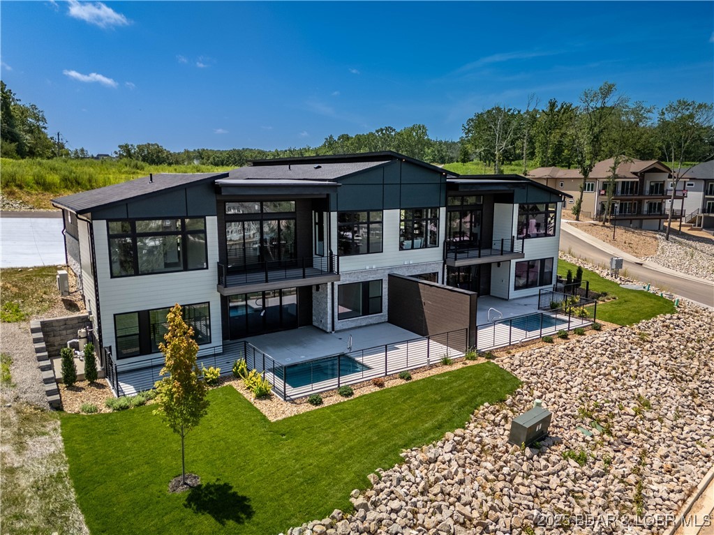 1152 Normandy Road Osage Beach, MO 65065 - Photo 2 of 42