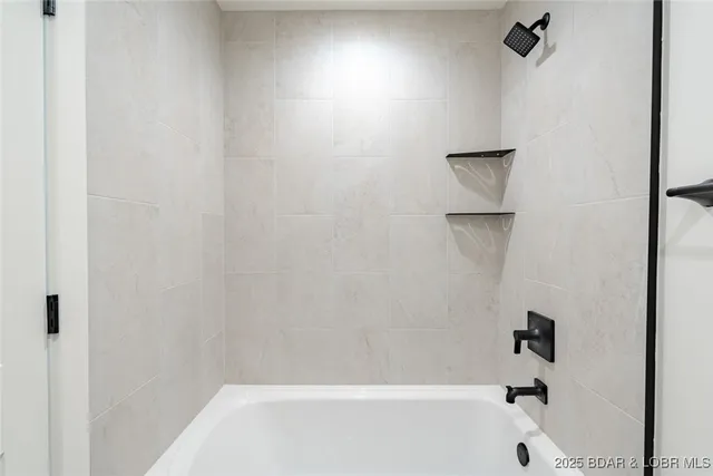 $1,249,000 | 1152 Normandy Road, Osage Beach, MO 65065