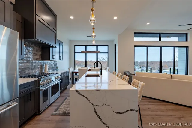 $1,249,000 | 1152 Normandy Road, Osage Beach, MO 65065