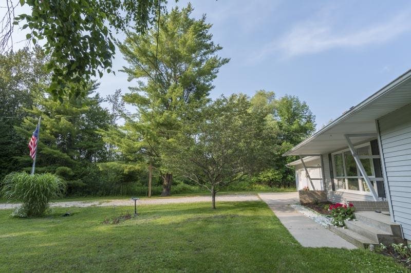 5443 South Maple City Road Maple City, MI 49664 - Photo 26 of 27 1788765-25.JPG