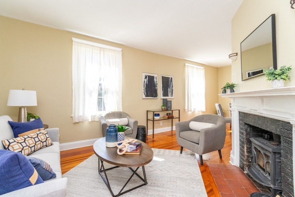 54 Southbourne Road Boston, MA 02130 - Photo 3 of 41 Gallery Image 3