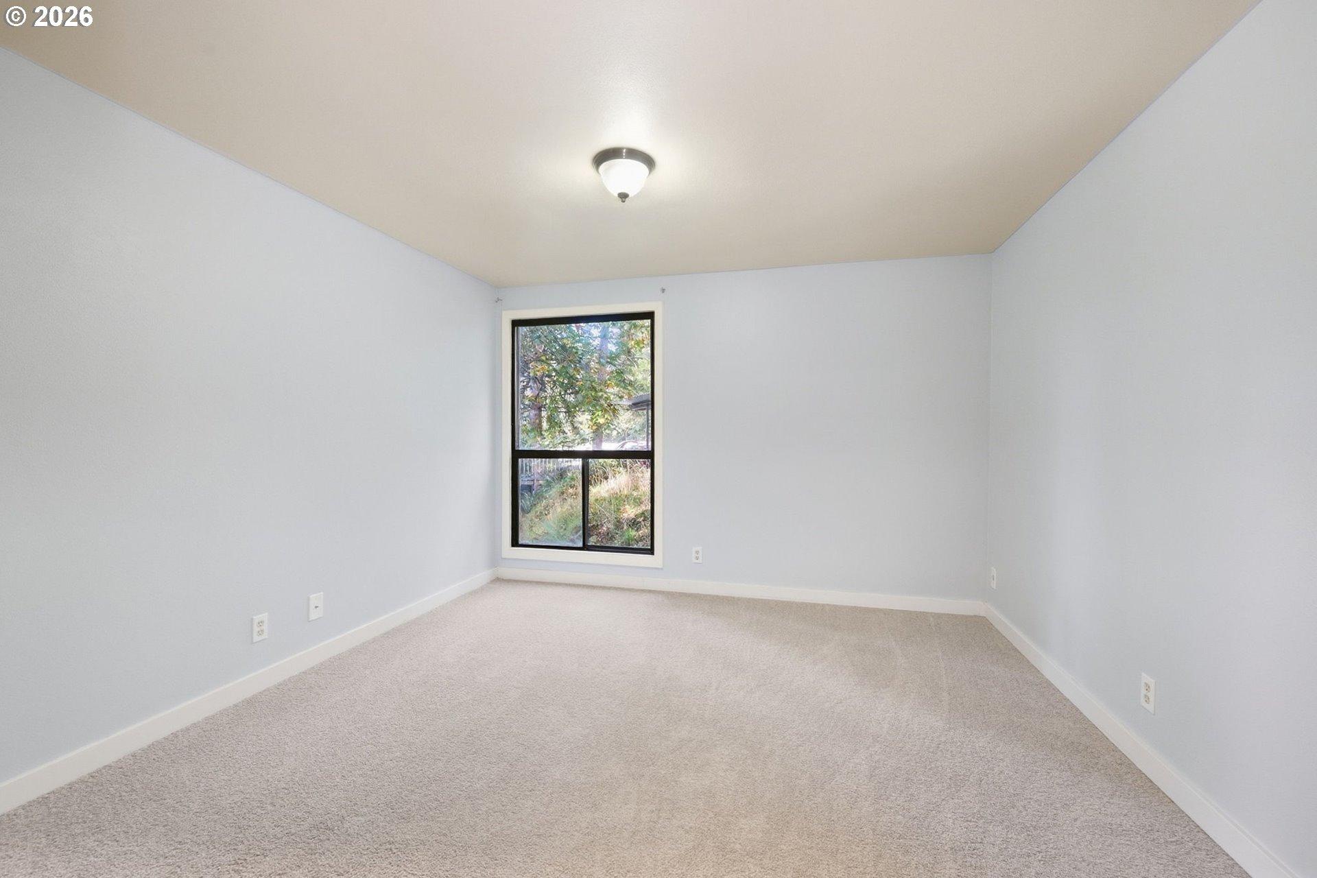 223 Trailside Loop Eugene, OR 97405 - Photo 24 of 42 Gallery Image 24