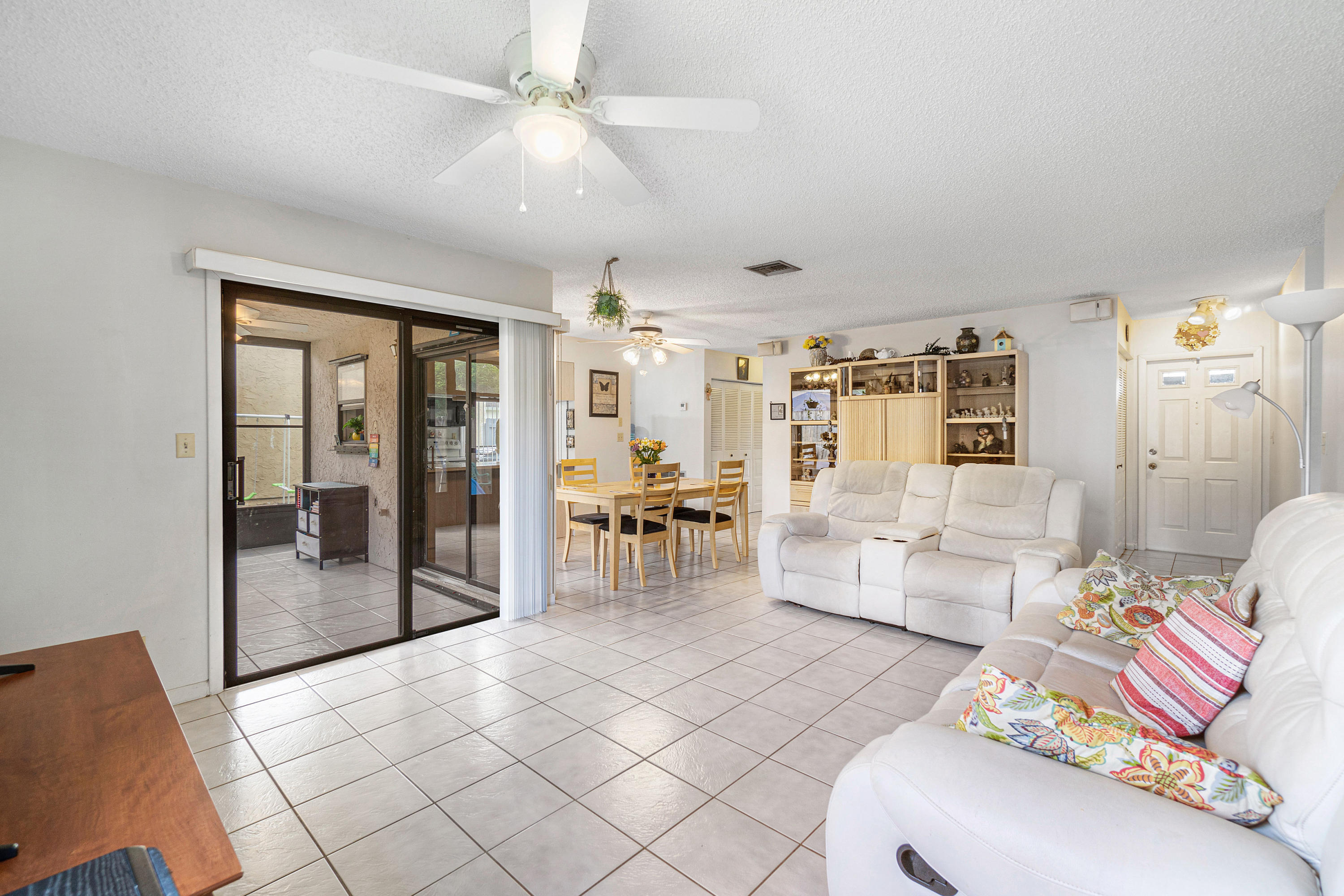11127 Goss Lane Boca Raton, FL 33428 - Photo 8 of 33 untitled-50 (8)