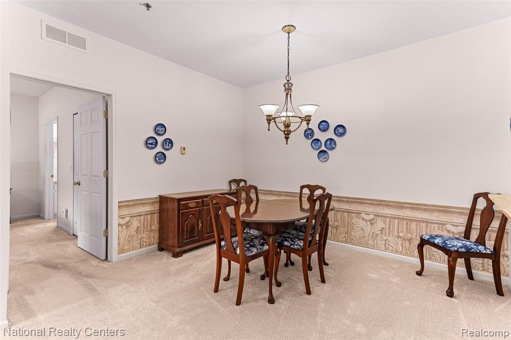 1637 Deepwood Circle Rochester, MI 48307 - Photo 9 of 34