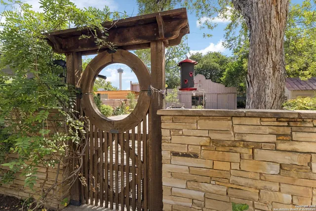 $1,195,000 | 134 Cedar Street, San Antonio, TX 78210