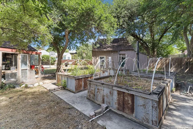 $1,195,000 | 134 Cedar Street, San Antonio, TX 78210