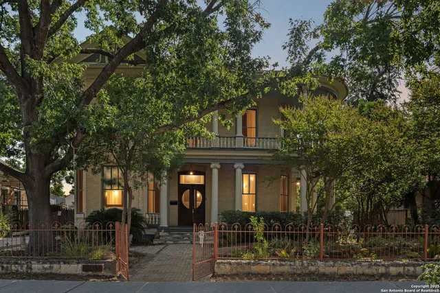 $1,195,000 | 134 Cedar Street, San Antonio, TX 78210