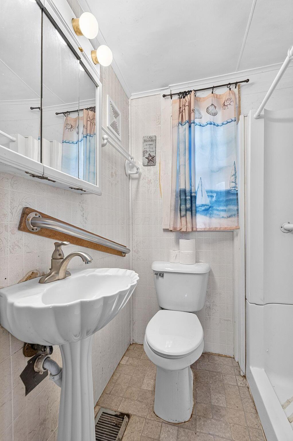 3725 Radnor Road Radnor, OH 43066 - Photo 27 of 68 3725 Radnor Rd (Interior)-10