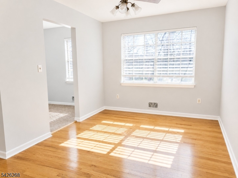 800 Old Springfield Avenue, Unit 19 Summit, NJ 07901 - Photo 3 of 20