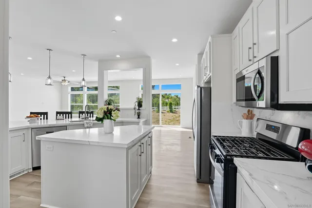 $1,499,000 | 2080 Curtis Drive, Vista, CA 92084