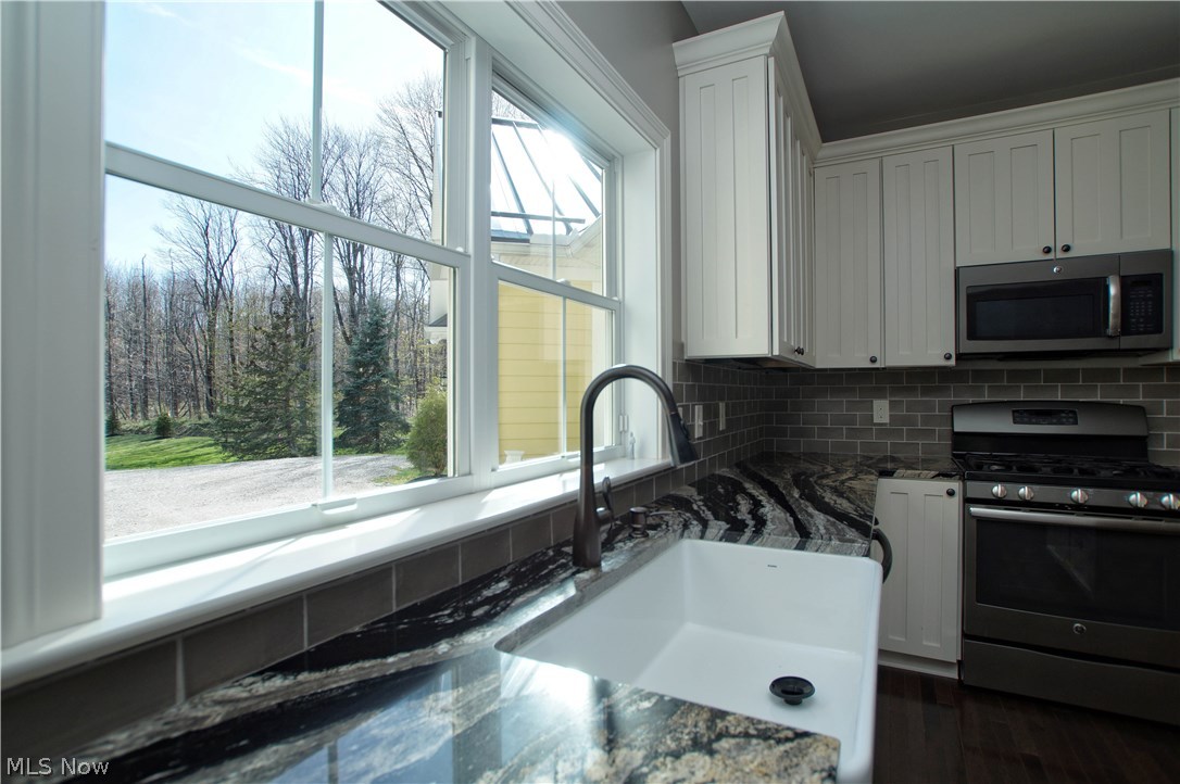 10571 Girdled Road Painesville, OH 44077 - Photo 8 of 30 Gallery Image 8