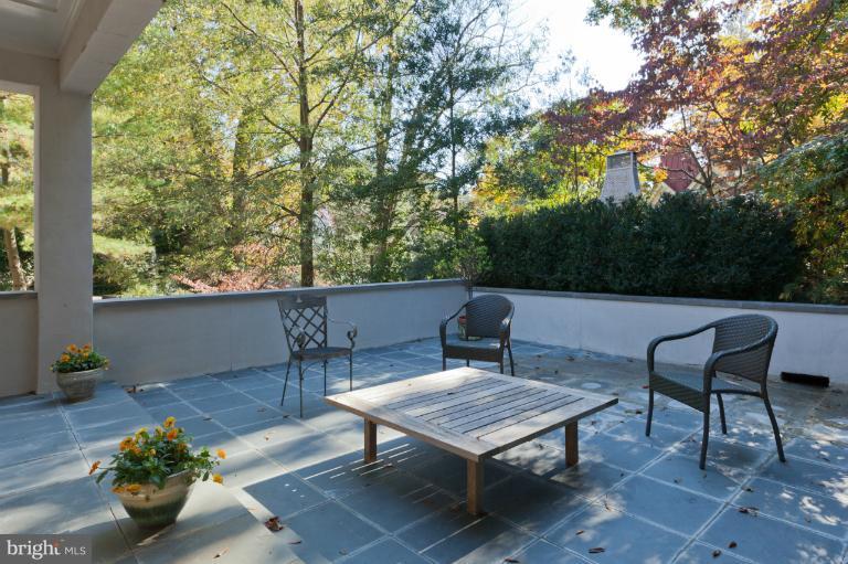 2738 Chain Bridge Road Northwest Washington, DC 20016 - Photo 11 of 22 Exterior (General)
